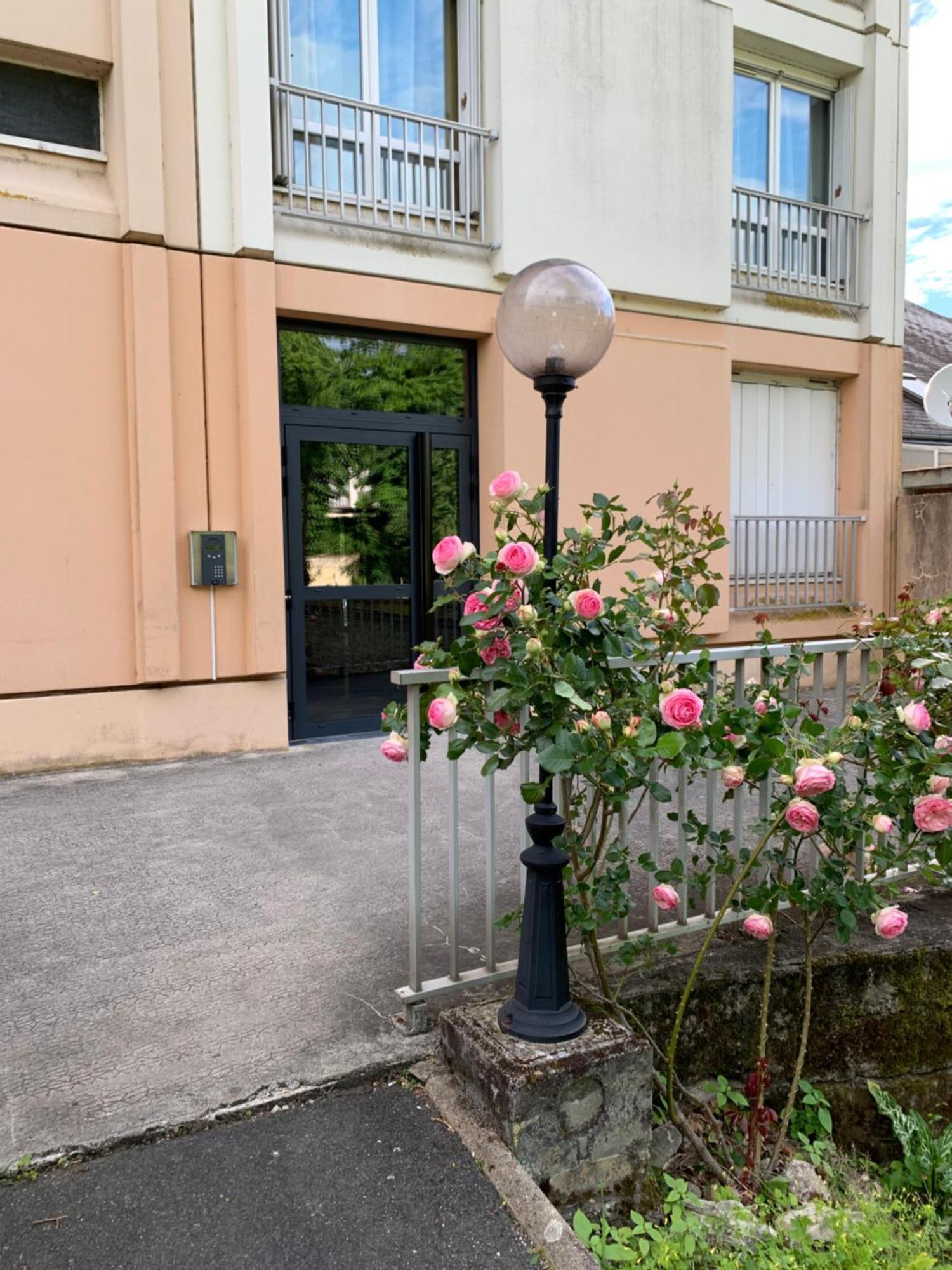 Le Grand Parc 13 - 2 Chambres - Wifi - Parking Châteauroux 外观 照片