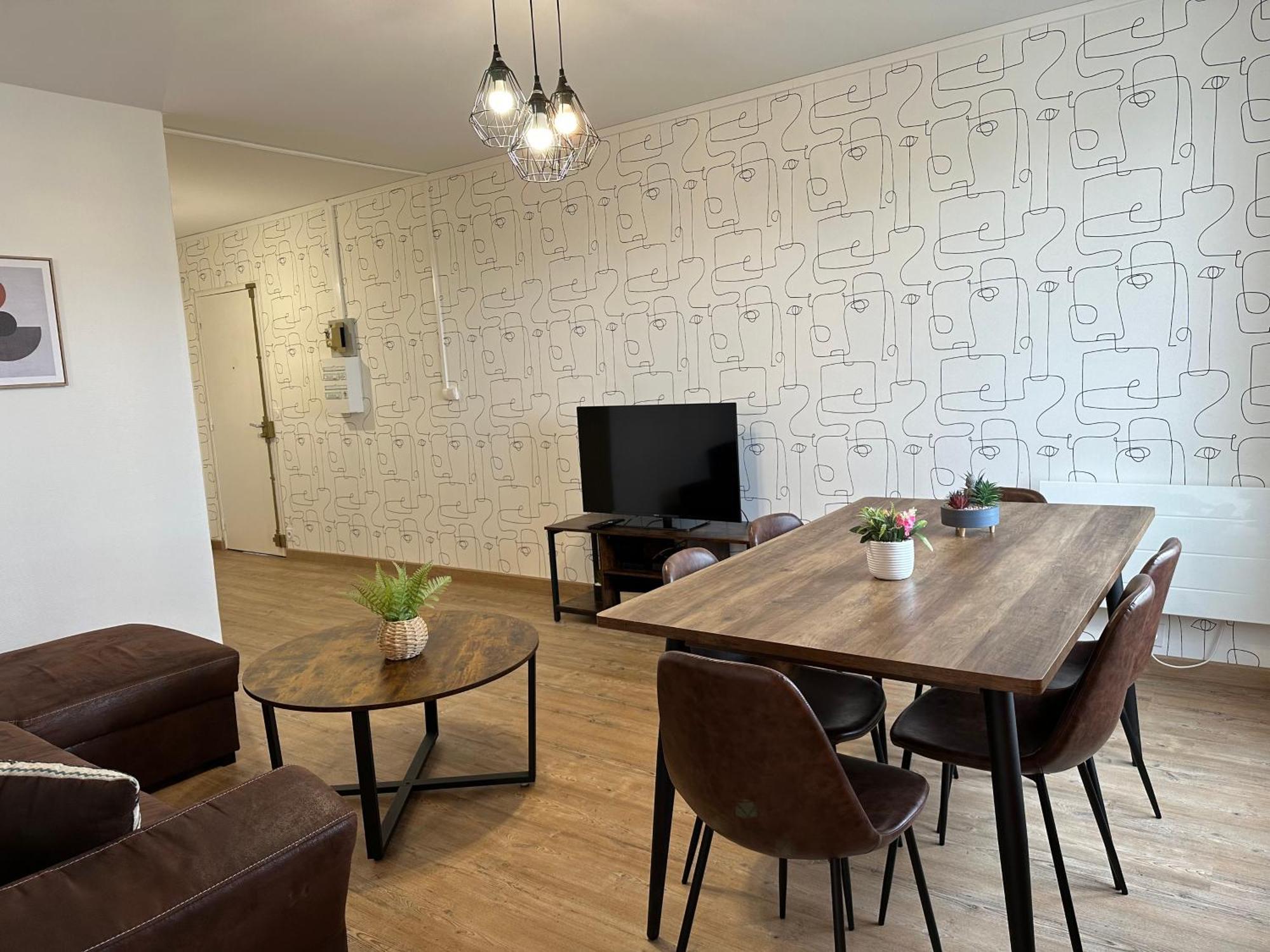Le Grand Parc 13 - 2 Chambres - Wifi - Parking Châteauroux 外观 照片